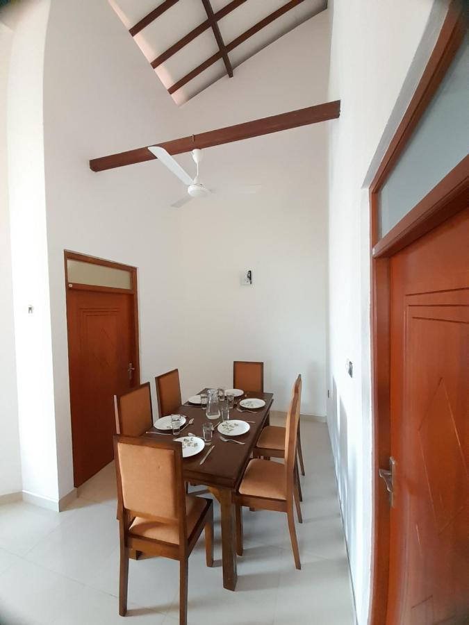 Jasmine Apartments Negombo Exterior foto